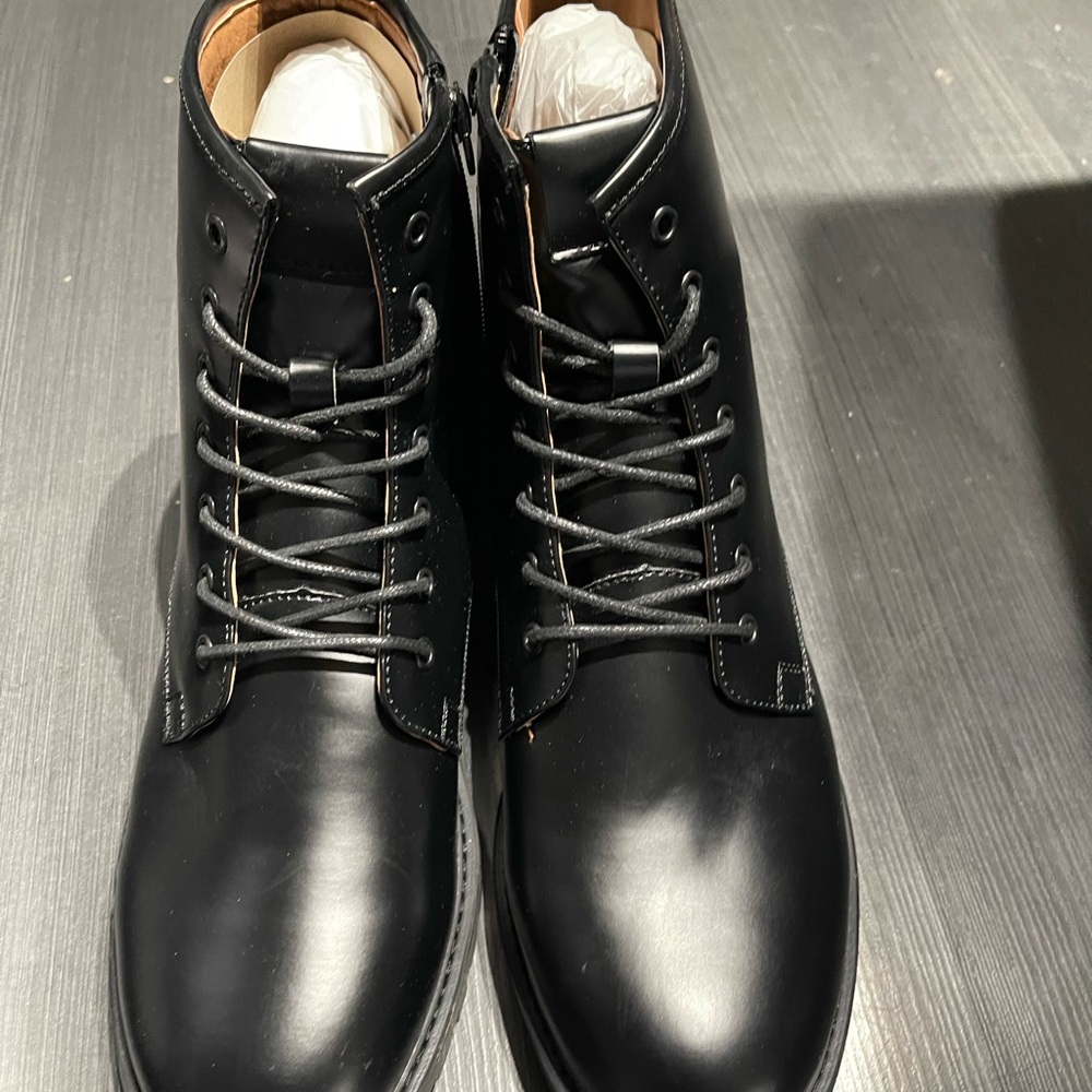 Steve Madden Black Chukka Boots Smooth Leather